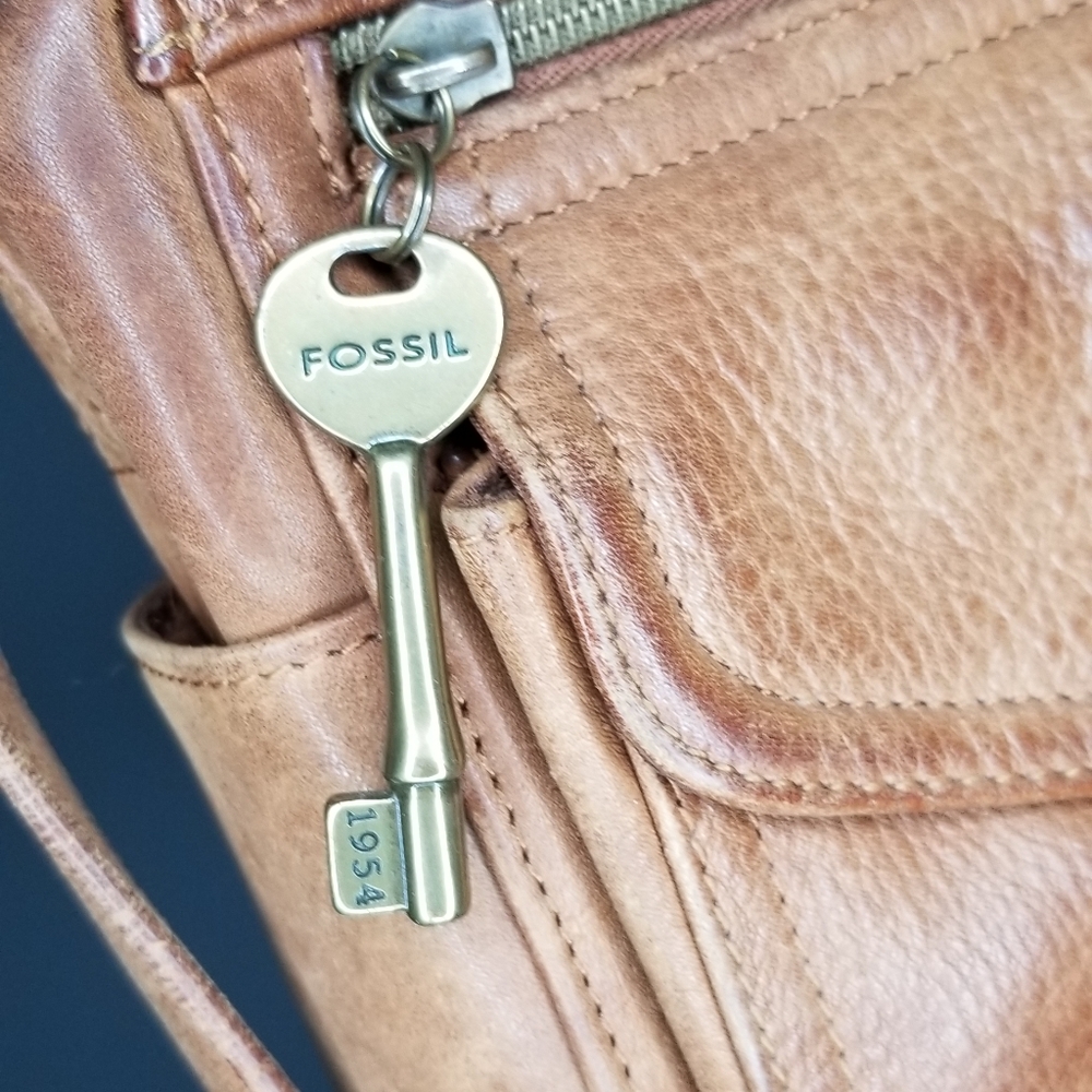 Vintage Fossil 1954 75082 Leather Bag Gem